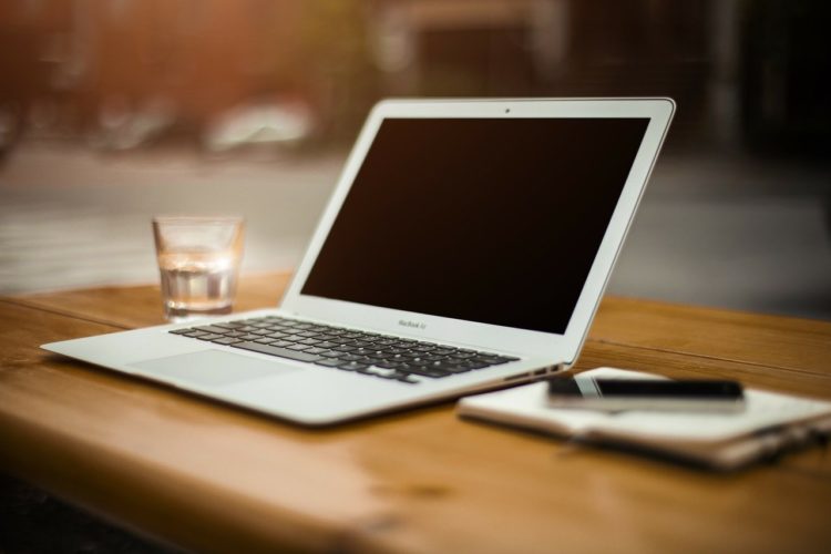 Laptop used to work with the Pomodoro method